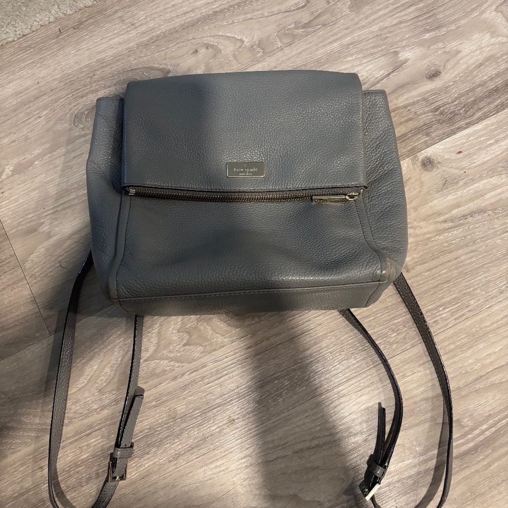 Kate Spade pebble leather Grey clasp closure backpack